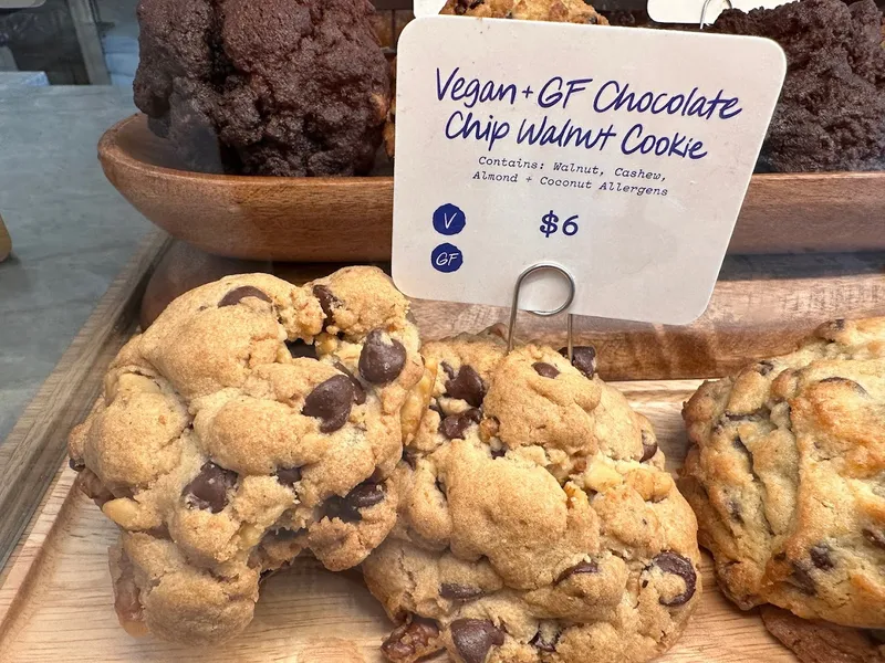 cookies Levain Bakery – West Loop, Chicago