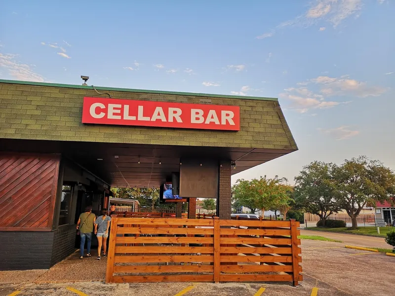 outdoor dining Cellar Bar