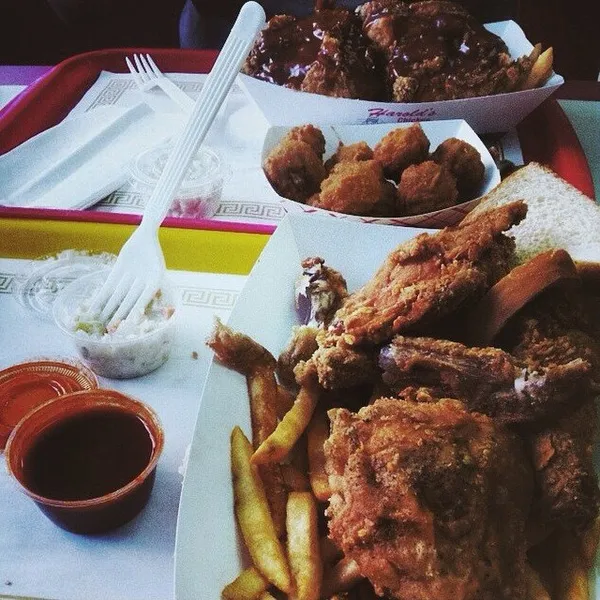 chicken tenders Harold's Chicken Shack West Loop