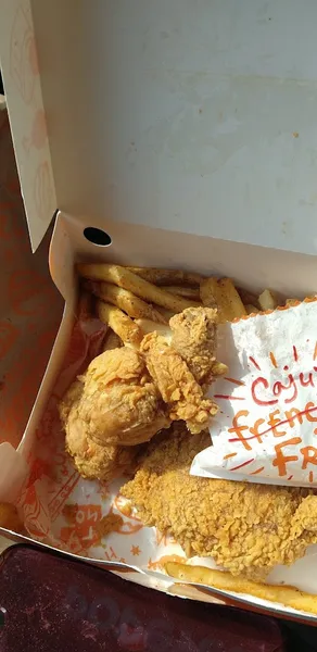 chicken tenders Popeyes Louisiana Kitchen