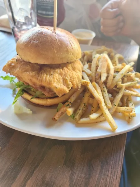 chicken sandwiches The Harding Tavern