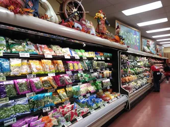 Top 19 grocery stores in Chicago