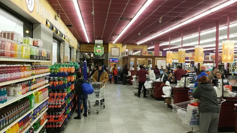 grocery stores Tony's Fresh Market in Belmont Cragin