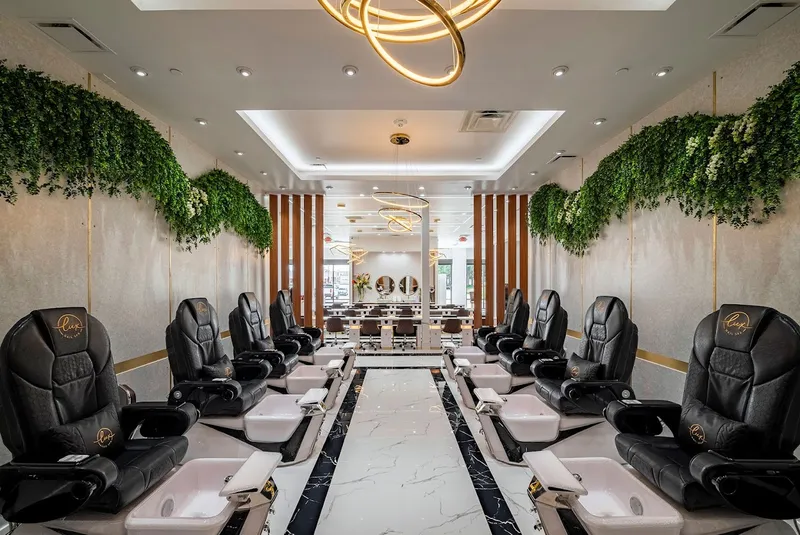 nail salons Lux Nail Spa