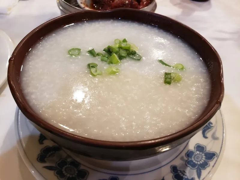 Congee JiBeiChuan Noodle House 季北川花胶鸡米粉