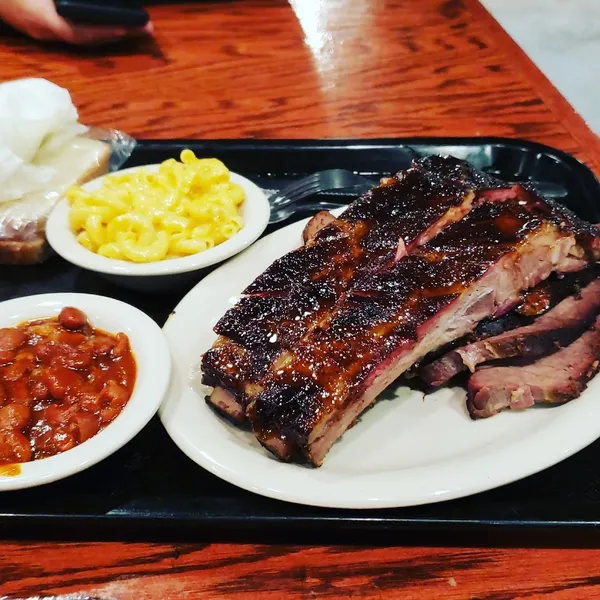 ribs Hoot's Smokehouse