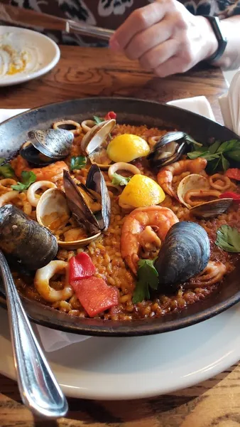 Paella Barcelona Wine Bar