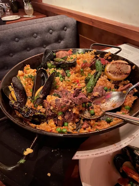 Paella Oporto Fooding House & Wine