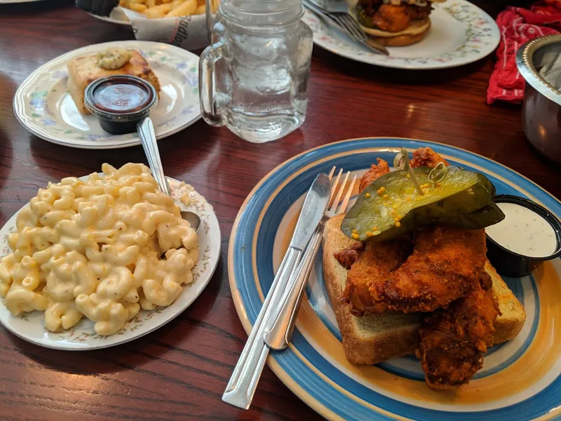 comfort food The Budlong Southern Chicken