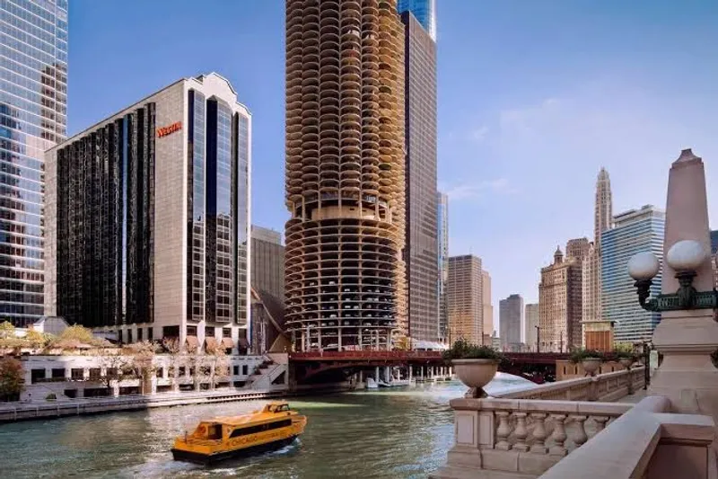 Hotel Bars The Westin Chicago River North