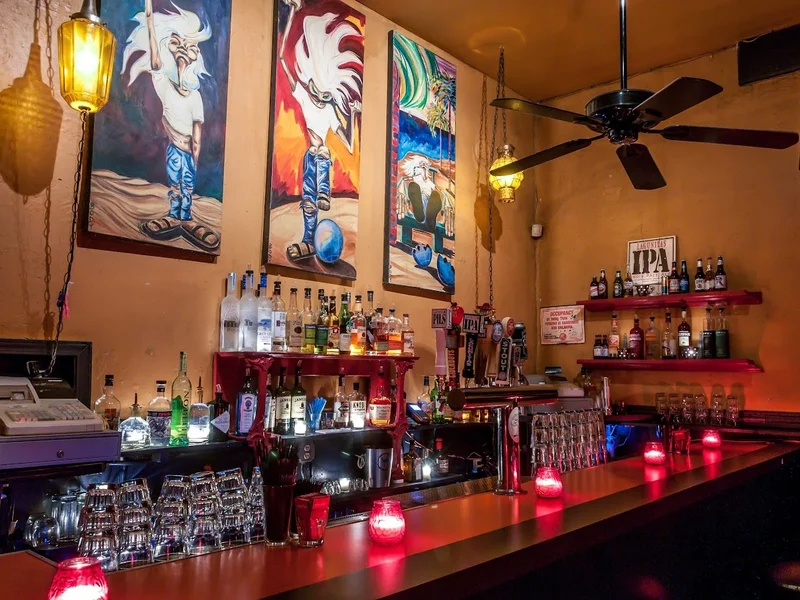 Aliveone Best of 22 cocktail bar in Lincoln Park Chicago