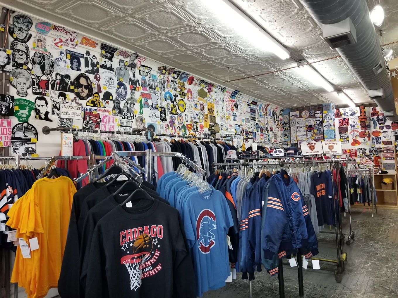 Top 17 t shirt shops in Chicago