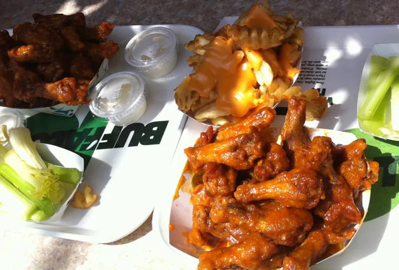 buffalo wings Buffalo Joe’s - Howard St.