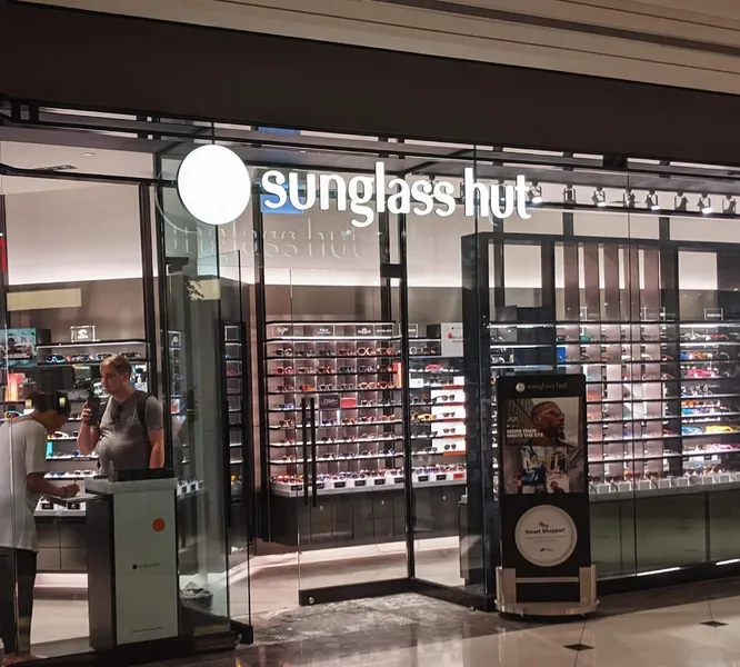 sunglasses stores Sunglass Hut