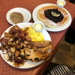 Best of 18 brunch in Little Italy Chicago