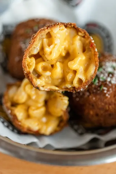 Mac and Cheese Twisted Grilled Cheese (POST Houston)