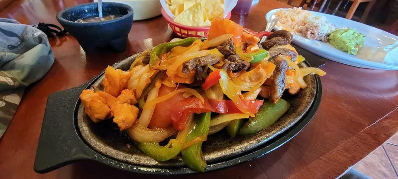 chicken fajitas XOCO