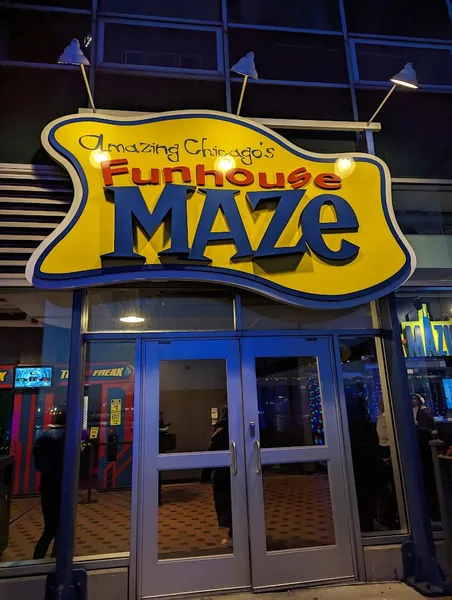 Kid-Friendly day trips Amazing Chicago's Funhouse Maze