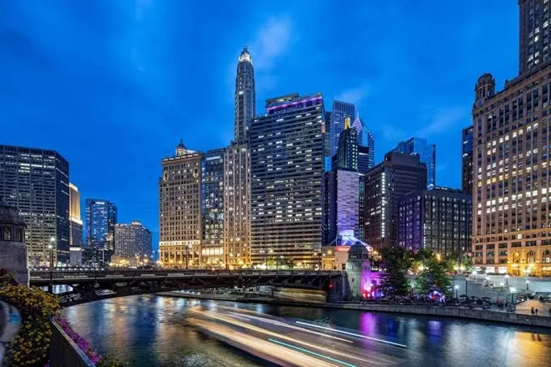 Hotels with balconies The Royal Sonesta Chicago Downtown