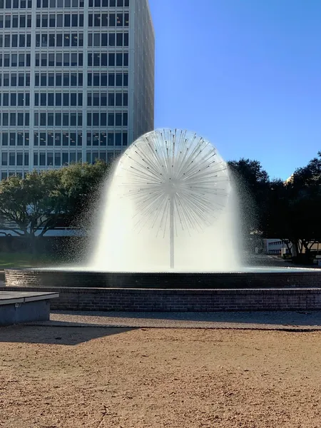 View of Gus D. Wortham Fountain (1978)