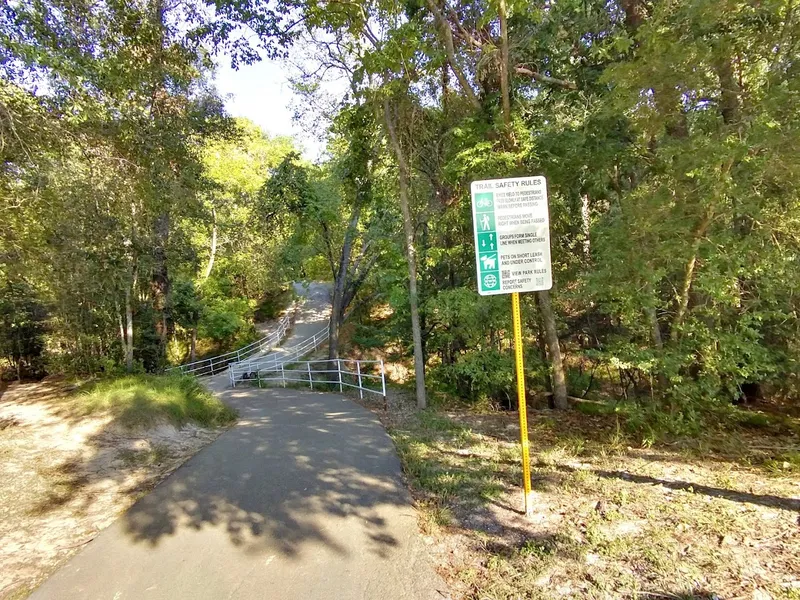 kid-friendly hiking trails Terry Hershey Trail Parking Lot/ Robin Trail