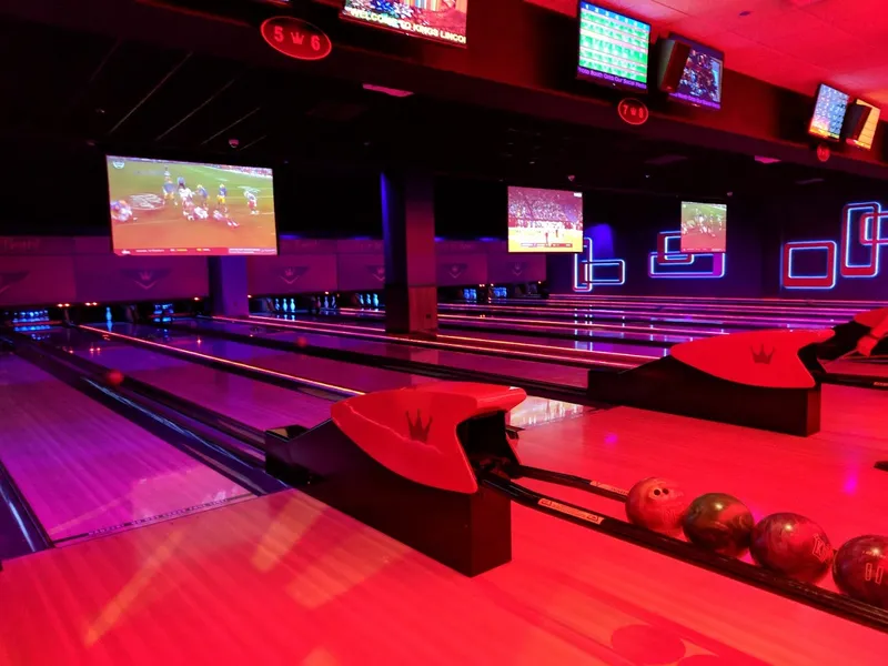 Bowling Kings Dining & Entertainment