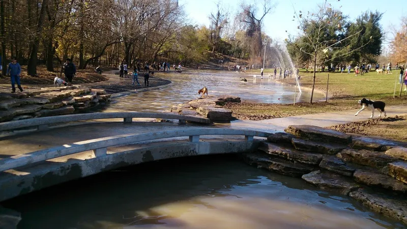 outdoor activities Buffalo Bayou Park