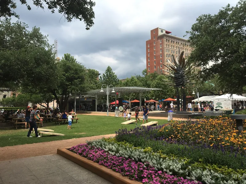 outdoor activities Market Square Park