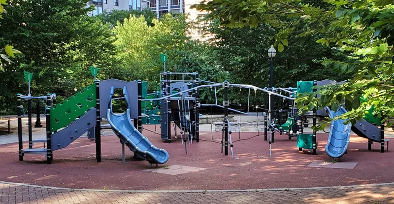 playgrounds Goudy (William) Square Park