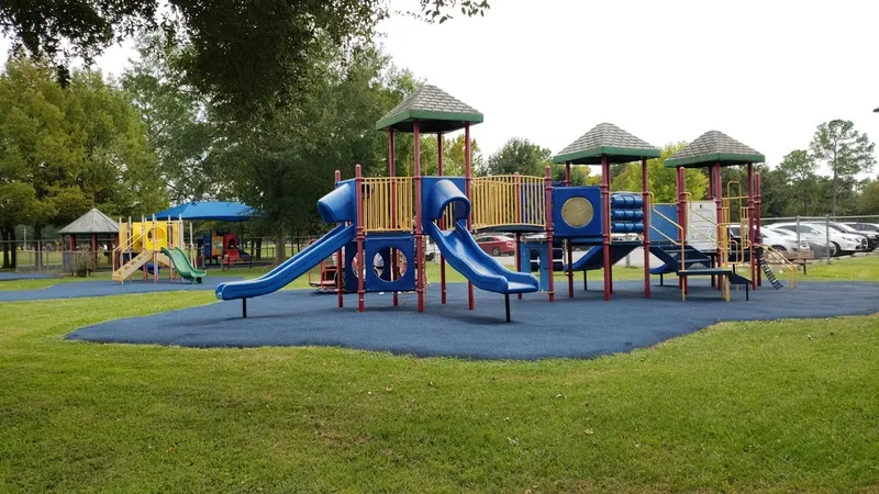 playgrounds Bendwood Park