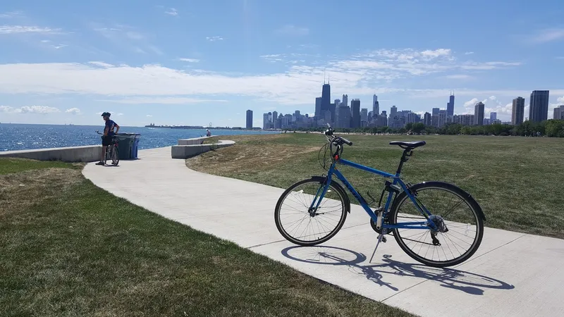 Kid-friendly bike trails Lakefront Trail - Fullerton - 2400 N