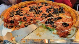 Top 11 pizza places in Avondale Chicago