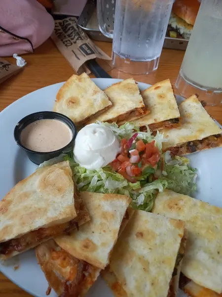 chicken quesadilla Chili's Grill & Bar