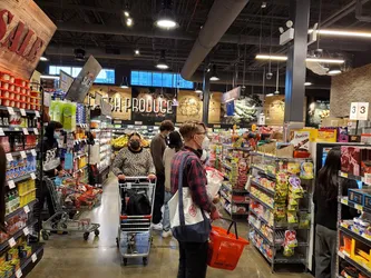 Best of 12 grocery stores in West Loop Chicago