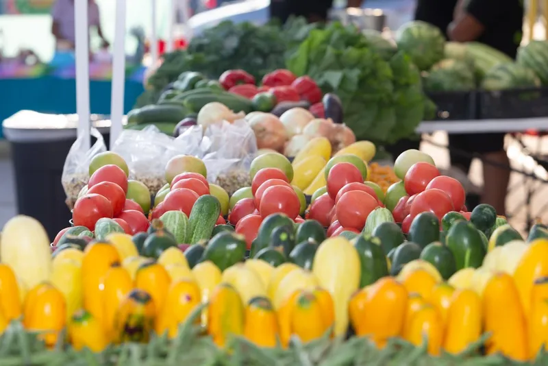 grocery stores Braeswood Farmers Market