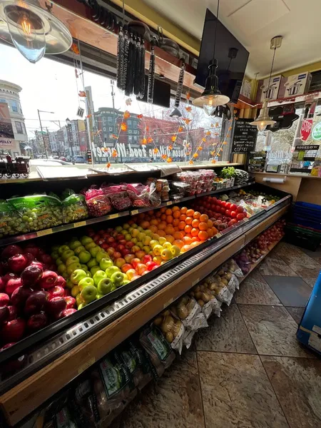 restaurants Queen Village Food Market