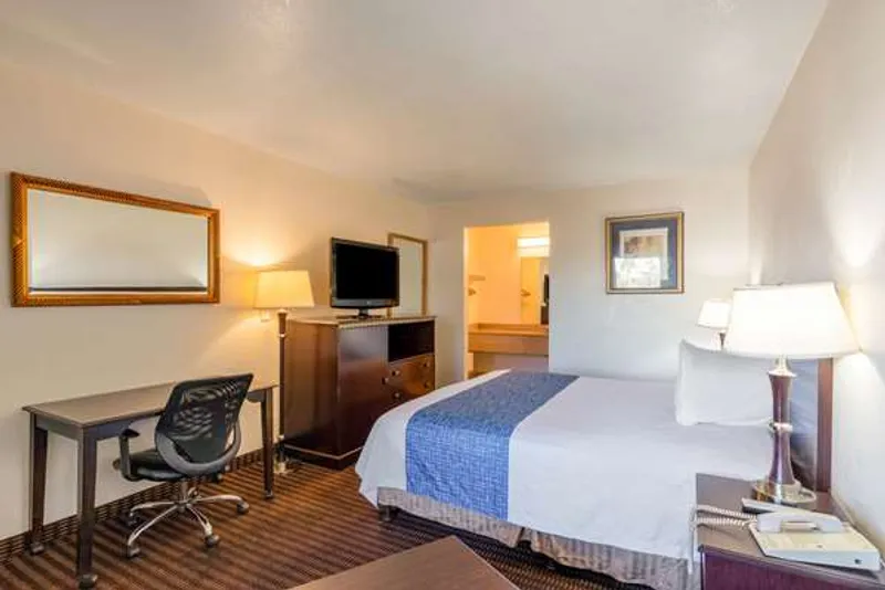 hotels Rodeway Inn Phoenix North I-17