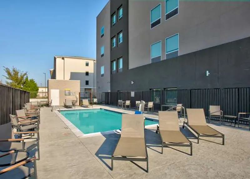 pet friendly hotels La Quinta Inn & Suites by Wyndham Dallas/Fairpark