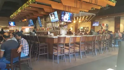 Top 17 bars in Desert Ridge Phoenix