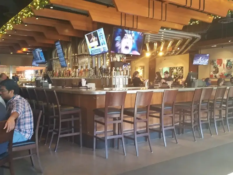 Top 13 bars in Desert Ridge Phoenix