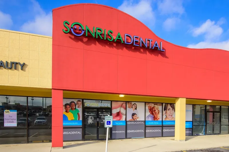 dental clinics Sonrisa Dental - San Antonio