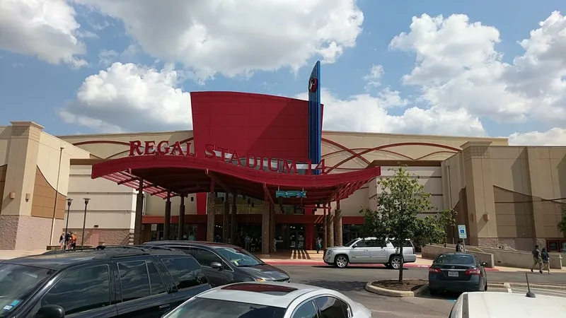 movie theaters Regal Huebner Oaks