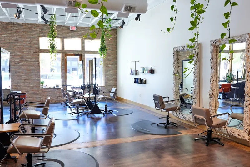 hair salons RAW Hair & Co.