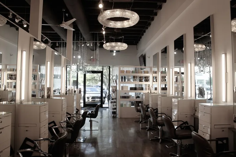 hair salons Johnny Rodriguez the Salon