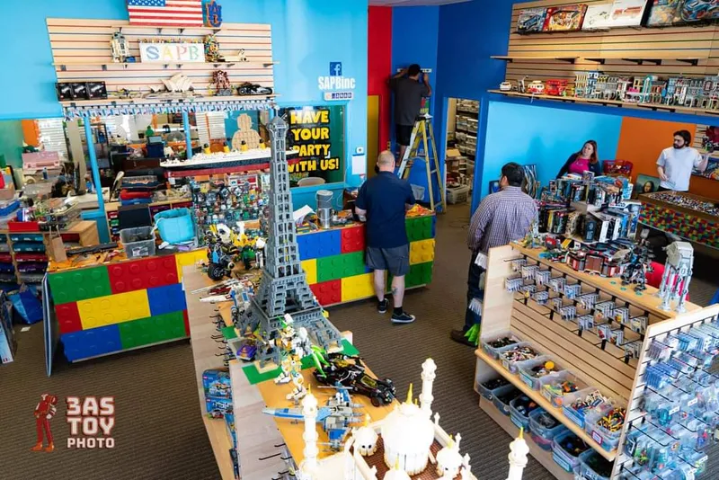 toy stores San Antonio Plastic Bricks