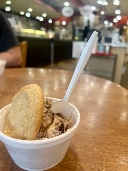 ice cream shops Pokey O's Cookies & Ice Cream - Dallas