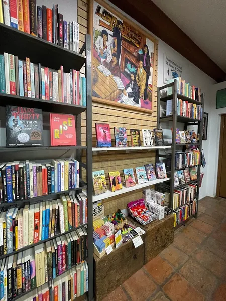 kid bookstores Palabras Bilingual Bookstore