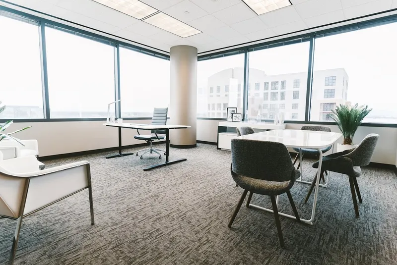 co-working spaces Lucid Private Offices - Dallas Galleria Tower 1