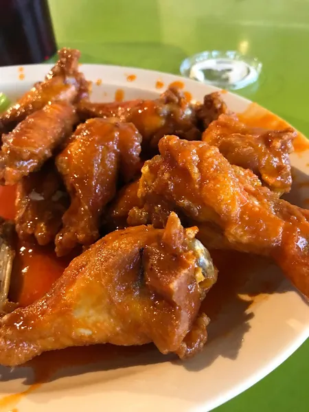 Wings restaurants Long Wongs AZ Famous Wings