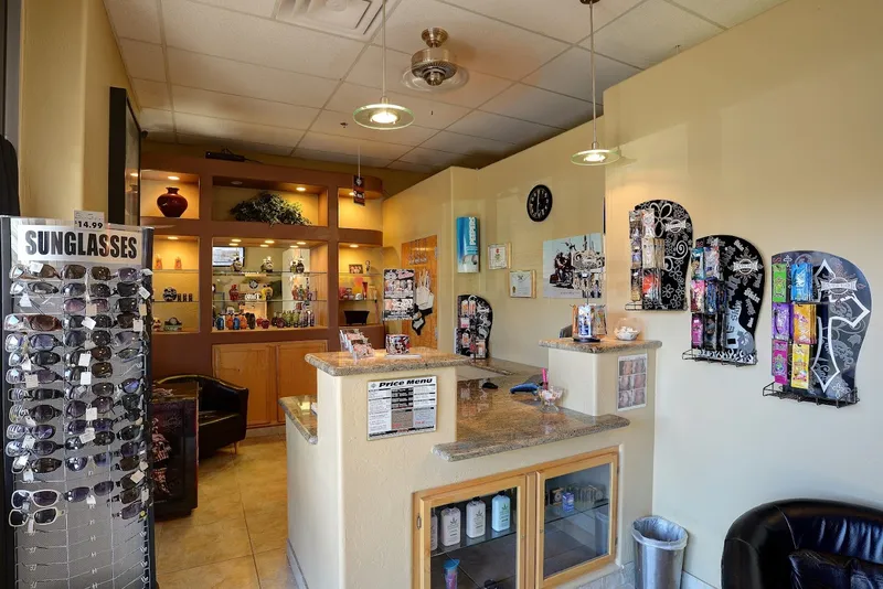 tattoo shops Extreme Tattoo, Piercing & Tanning & Hair Salon